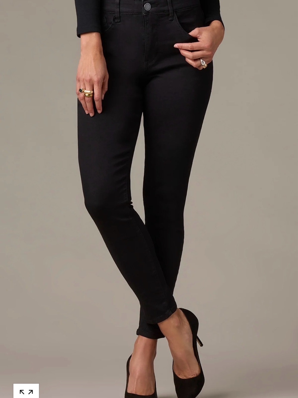 Wit & Wisdom- Sophie- High-Rise- Skinny Jeans- in Black. Size 8.